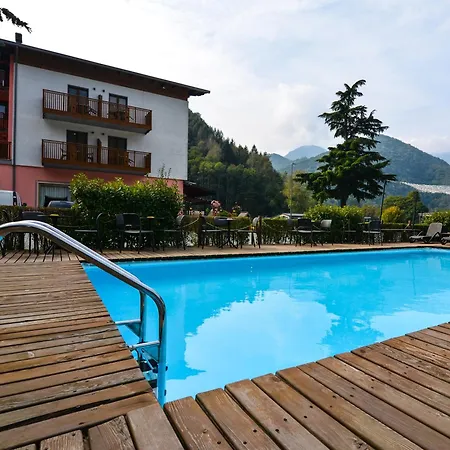 Cima D'oro Hotel 2*